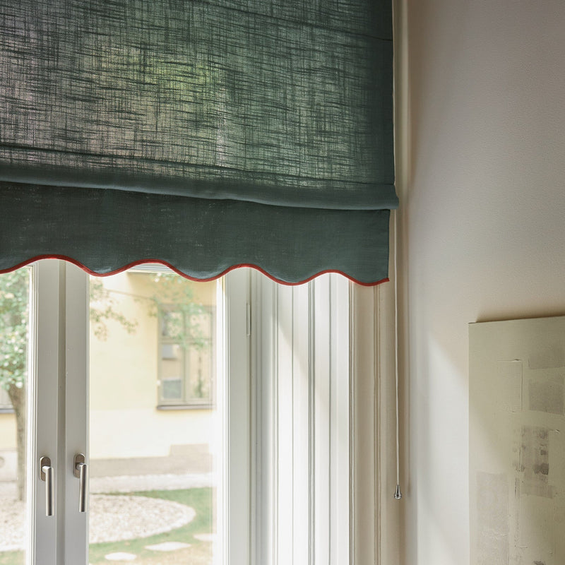 Scallop Edge Linen Roman Blind - Petrol/terracotta