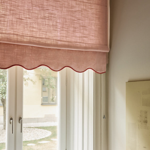 Scallop Edge Linen Roman Blind - Pink/terracotta