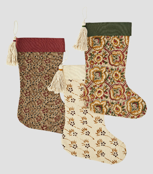 Printed Christmas stocking with tassel, off-white